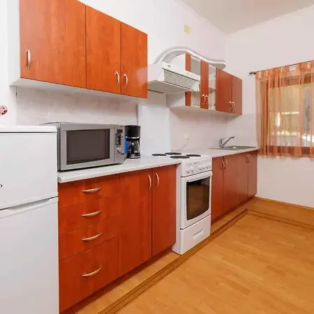 In 47579 Apartment Grizane-Belgrad
