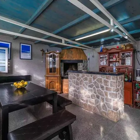 Apartamento In 47579 Grižane