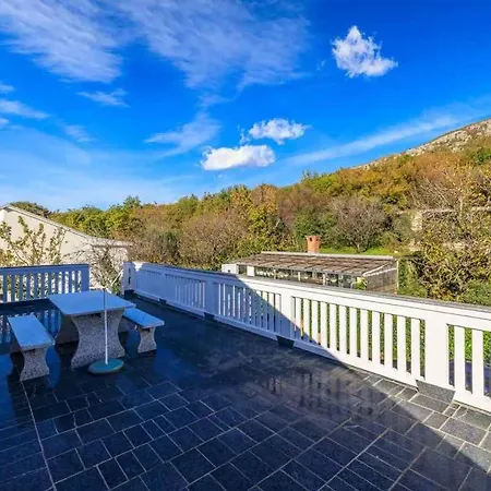 Apartamento In 47579 Grižane