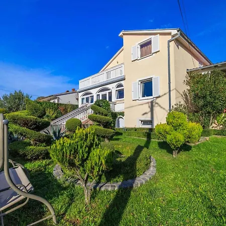 Apartamento In 47579 *